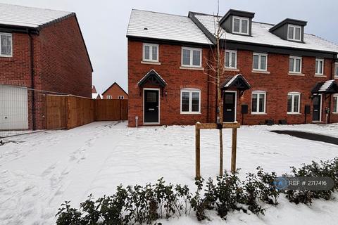 3 bedroom semi-detached house to rent, Starling Way, Crewe, CW2