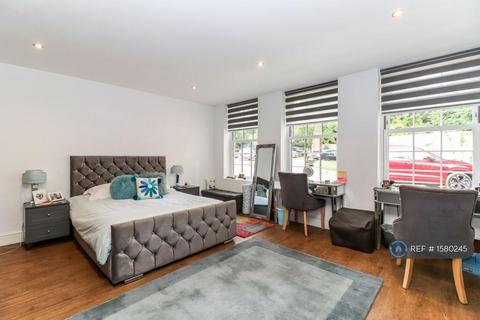 undefined, Friarswood, Kings Langley, WD4