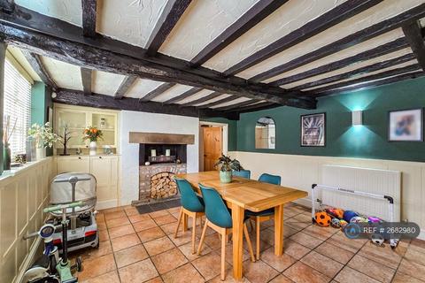 5 bedroom detached house to rent, Cleveland Cottage, Claypole, Newark, NG23