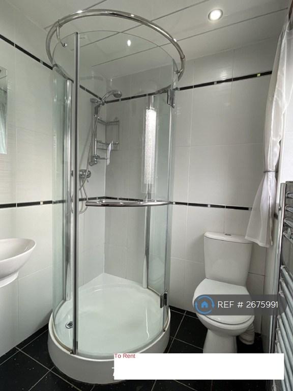 Master Bedroom Ensuite