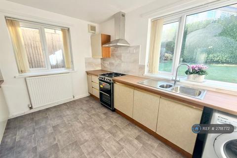 3 bedroom semi-detached house to rent, Bay Tree Road, Bath, BA1