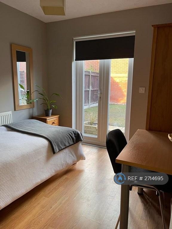 Bedroom 6