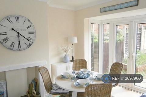 3 bedroom semi-detached house to rent, Appleton Avenue, Birmingham, B43