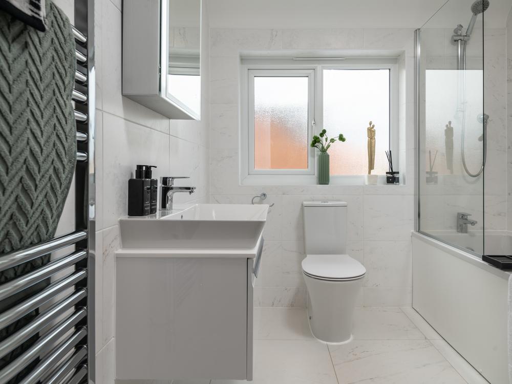 Redrow - The Letchworth Lifestyle - Bathroom -...