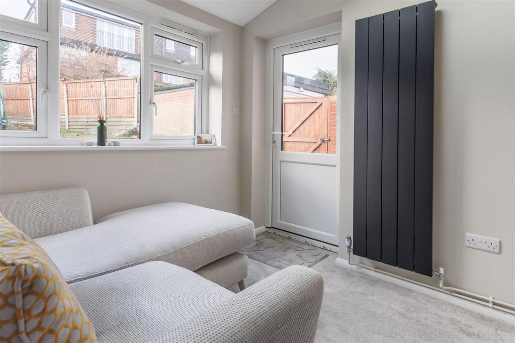 71 Crows Rd (11).jpg