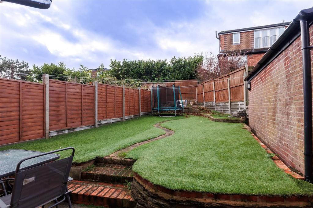 71 Crows Rd (21).jpg