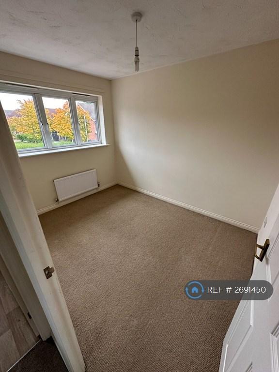 Bedroom 2 (Front)