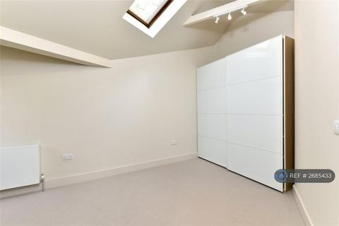 undefined, Latchmere Road, London, SW11