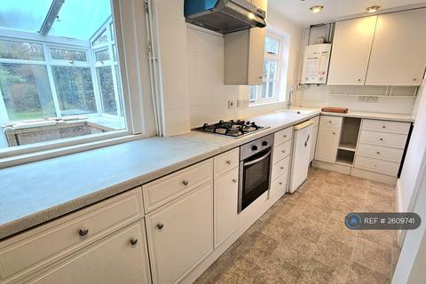 4 bedroom semi-detached house to rent, Hinton Way, Great Shelford, Cambridge, CB22