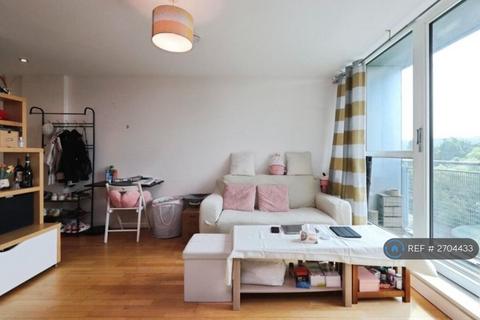 Studio to rent, Jet Centro, Sheffield, S2