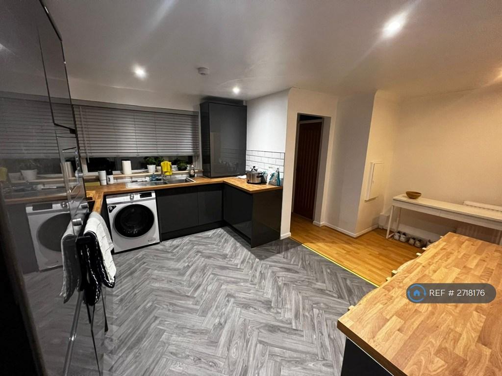 Kitchen/Diner And Hallway