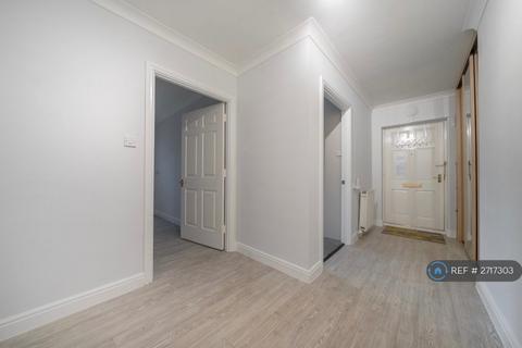 2 bedroom flat to rent, Cathedral Green Court, Peterborough, PE1