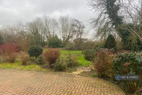 4 bedroom detached house to rent, Horn Lane, Stony Stratford, Milton Keynes, MK11