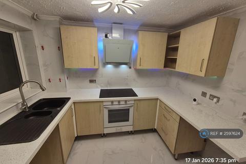 2 bedroom end of terrace house to rent, Springfields, West Bridgford, Nottingham, NG2