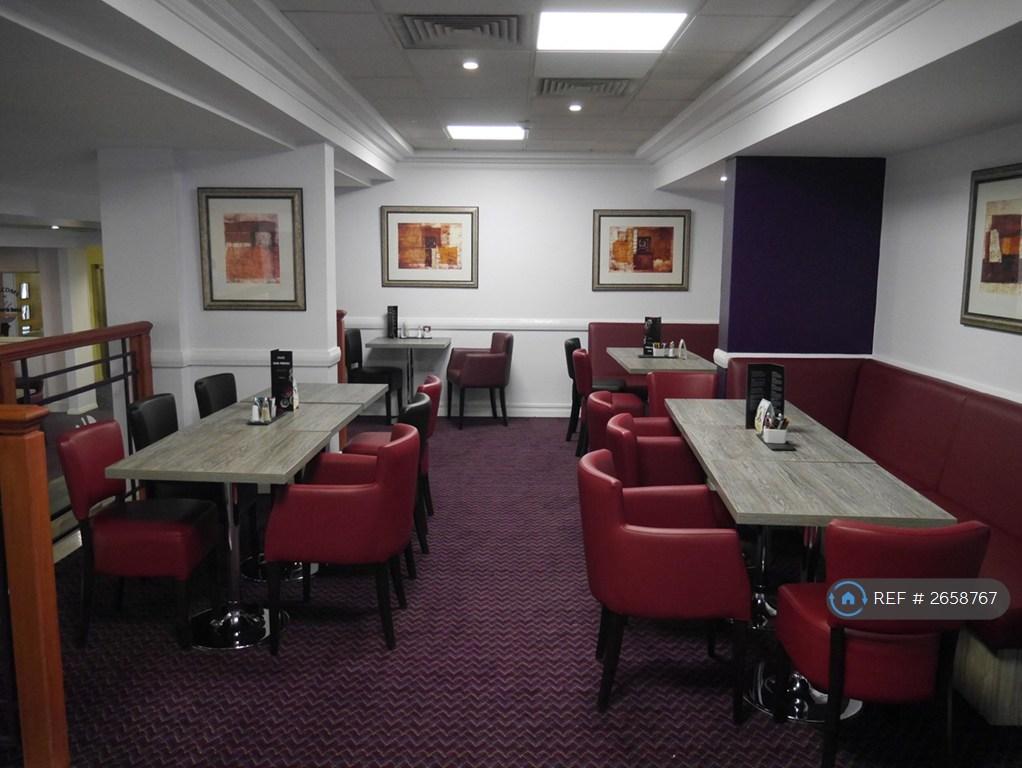 Bar/Restaurant Lounge
