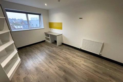1 bedroom in a house share to rent, Spring Place, Luton, Bedfordshire, LU1