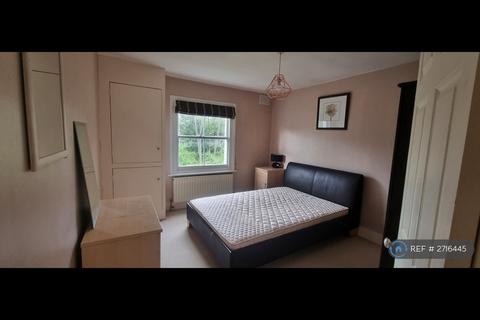2 bedroom flat to rent, Leigham Vale, London, SW16