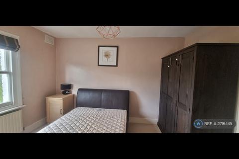 2 bedroom flat to rent, Leigham Vale, London, SW16