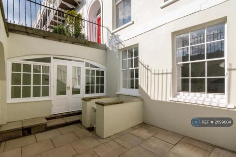 2 bedroom flat to rent, Clifton, Bristol, BS8