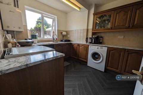 undefined, Eldridge Close, Wolverhampton, WV9