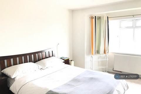 2 bedroom flat to rent, Leigham Hall, London, SW16