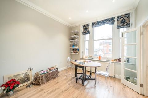 undefined, Wandsworth Road, London SW8