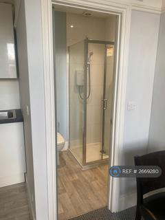 undefined, Waterden Road, Guildford, GU1
