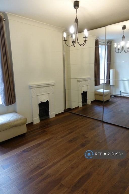 Bedroom 2 - View 2
