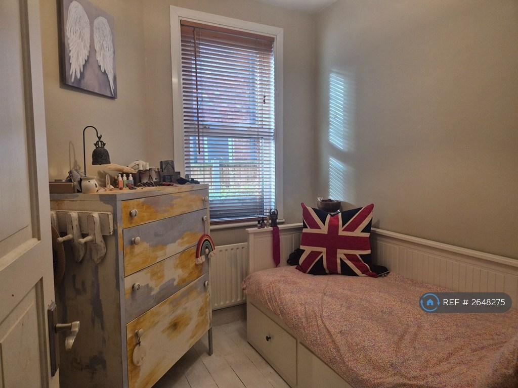 2nd Bedroom With Ample Storage