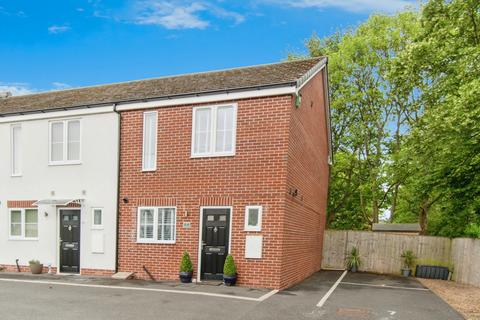 3 bedroom end of terrace house for sale, Vicars Terrace, Castleford WF10