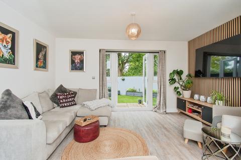 3 bedroom end of terrace house for sale, Vicars Terrace, Castleford WF10