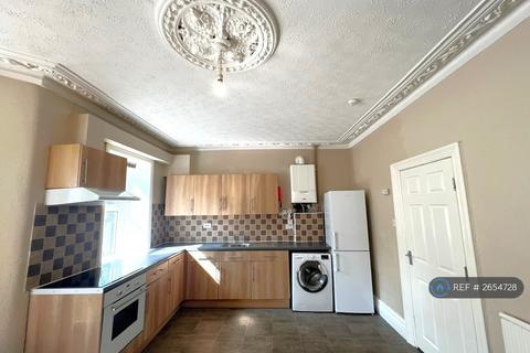 5 bedroom end of terrace house to rent, Manor Road, Bristol, BS7