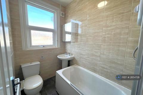 5 bedroom end of terrace house to rent, Manor Road, Bristol, BS7