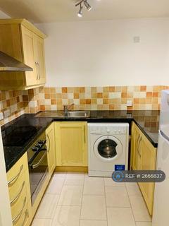2 bedroom flat to rent, Greys Court, Reading, RG1