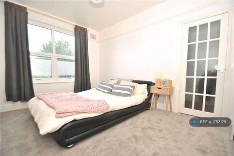 undefined, Glenhurst Road, Southend-On-Sea, SS2