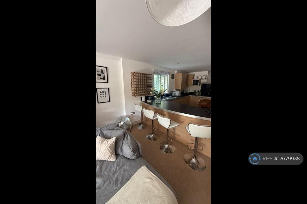Kitchen Island And Kitchen