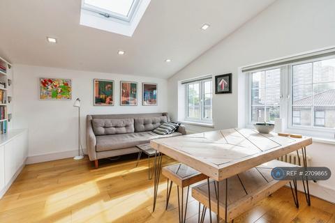 2 bedroom flat to rent, Finsbury Road, London, N22