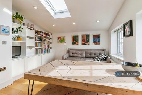 2 bedroom flat to rent, Finsbury Road, London, N22
