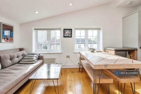 2 bedroom flat to rent, Finsbury Road, London, N22