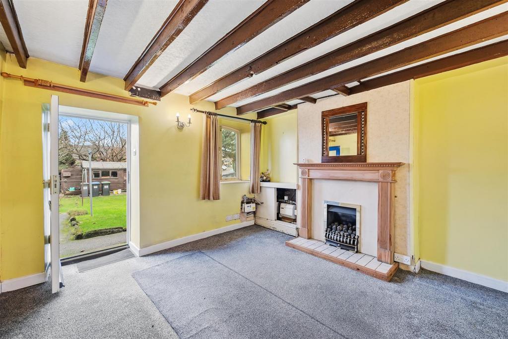 Sitting Room to garden.jpg