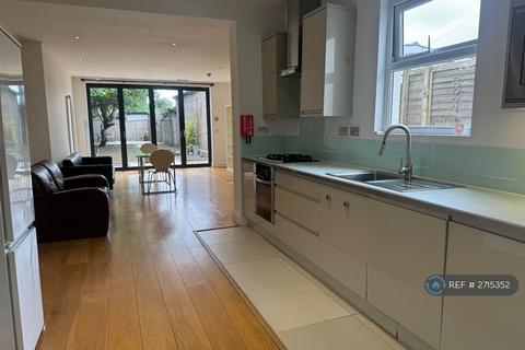 undefined, Lowden Road, London, N9
