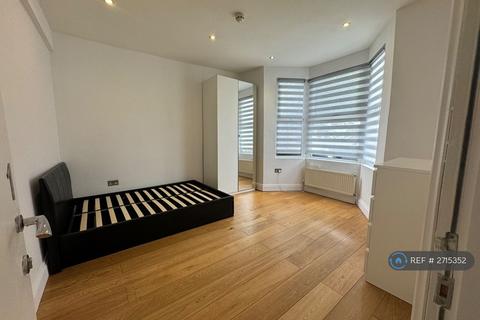 undefined, Lowden Road, London, N9