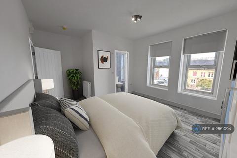 1 bedroom in a house share to rent, Folkestone Road, Dover, CT17