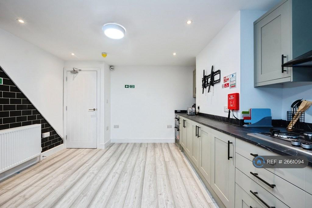 Kitchen And Living