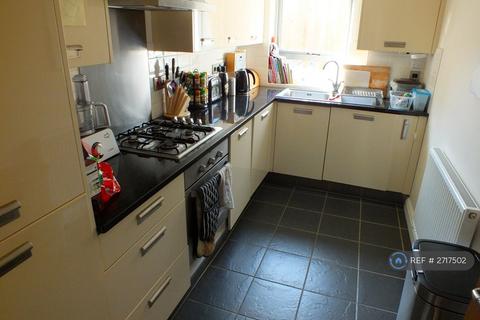 3 bedroom semi-detached house to rent, Charlecombe Road, Bristol, BS9