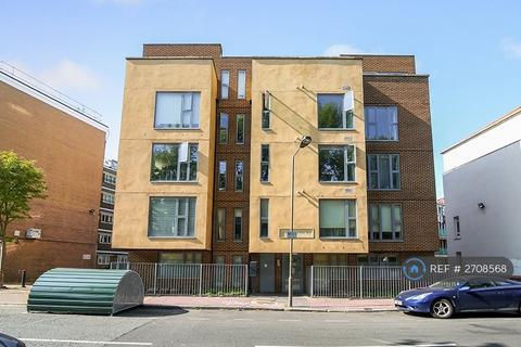 1 bedroom flat to rent, Myles Court, London, SE16