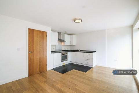 1 bedroom flat to rent, Myles Court, London, SE16