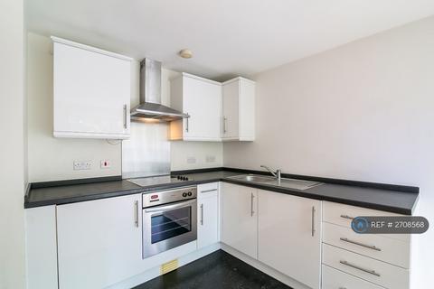 1 bedroom flat to rent, Myles Court, London, SE16