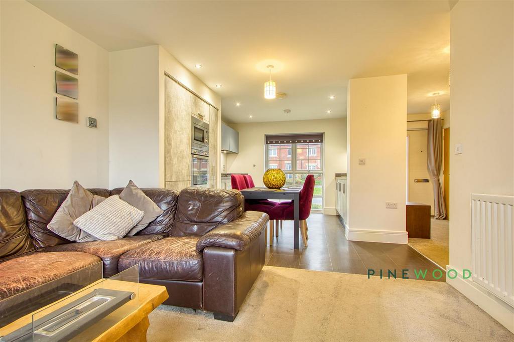 Lounge / dining room / kitchen