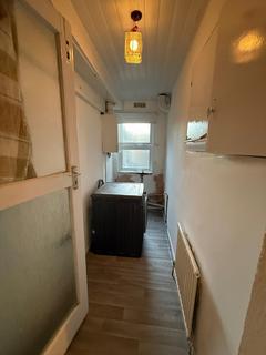 3 bedroom terraced house to rent, Victoria Road, Barking, IG11 8PZ
